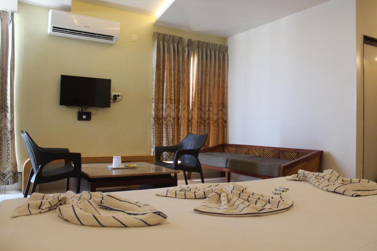 Annai In Saravana Bhavan Fine Stay And Restaurant Velankanni Extérieur photo