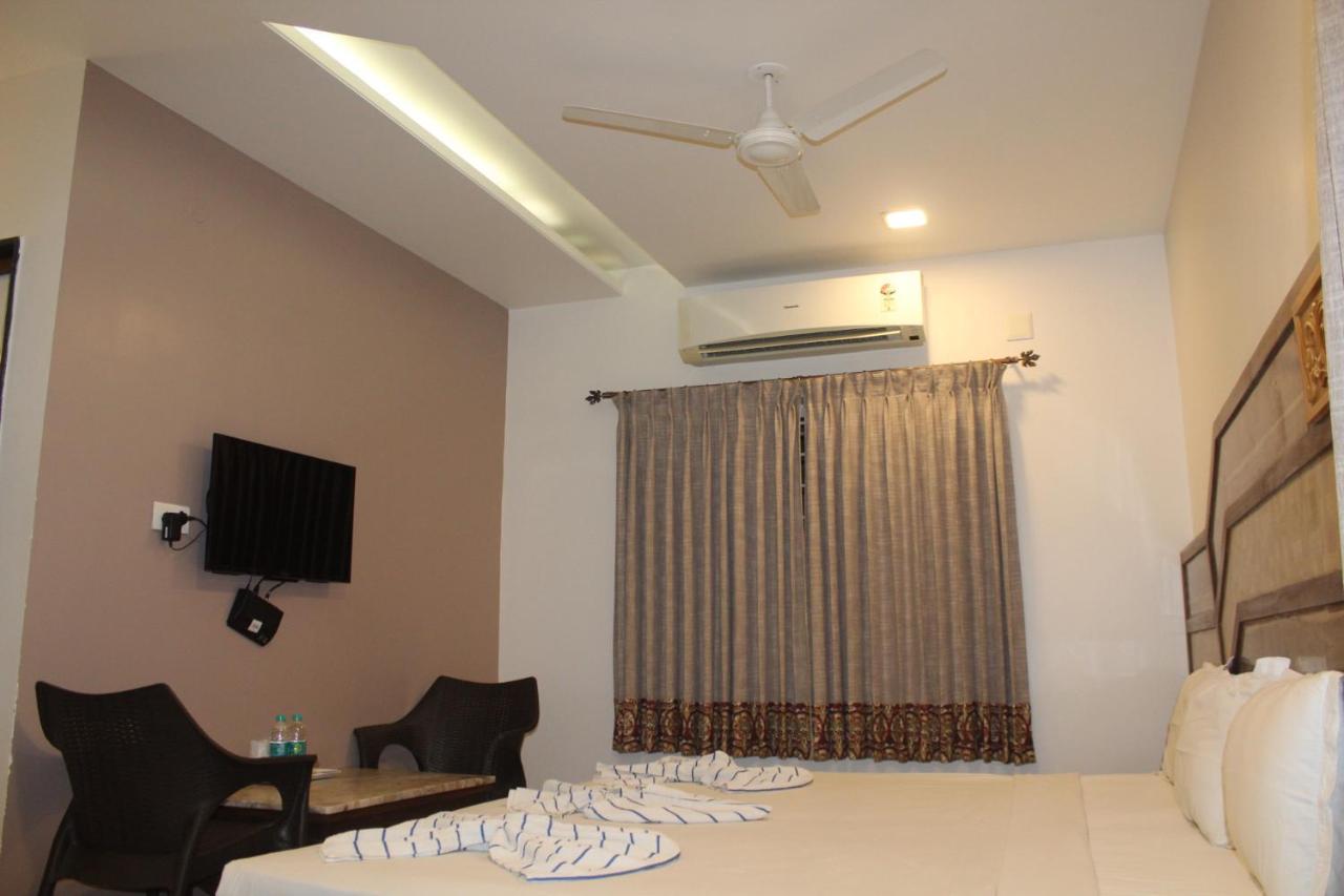 Annai In Saravana Bhavan Fine Stay And Restaurant Velankanni Extérieur photo